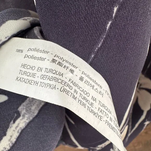 Zara Navy Blue and Cream Floral Wrap Jacket - Size Large - Picture 4 of 4